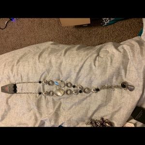 Paparazzi jewelry necklace with earrings